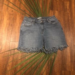 Levi’s custom shredded shorts